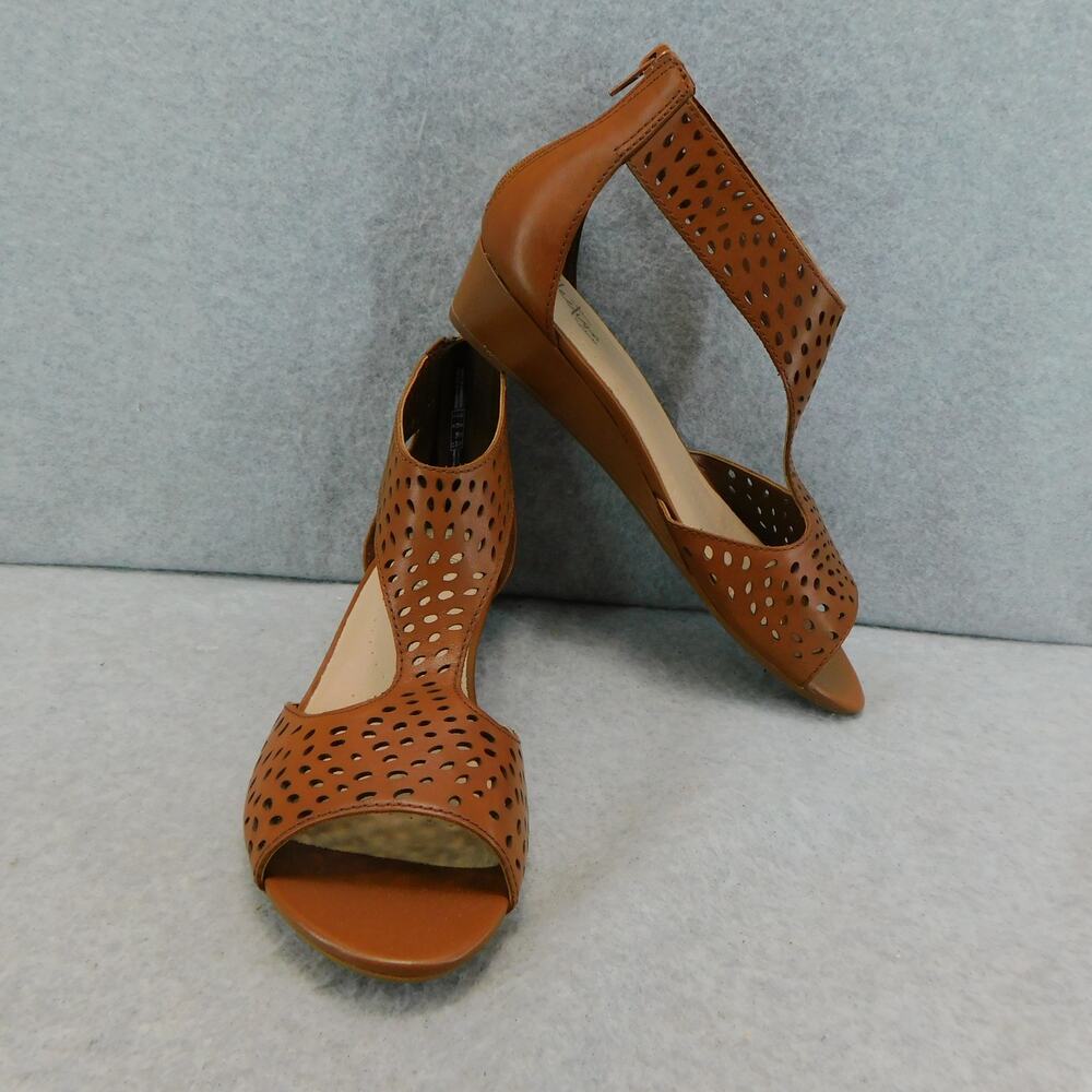 Clarks Women's Shoes Abigail Ruby Perforated Leather Dark Tan Sandal Size 8.5W - Picture 7 of 13